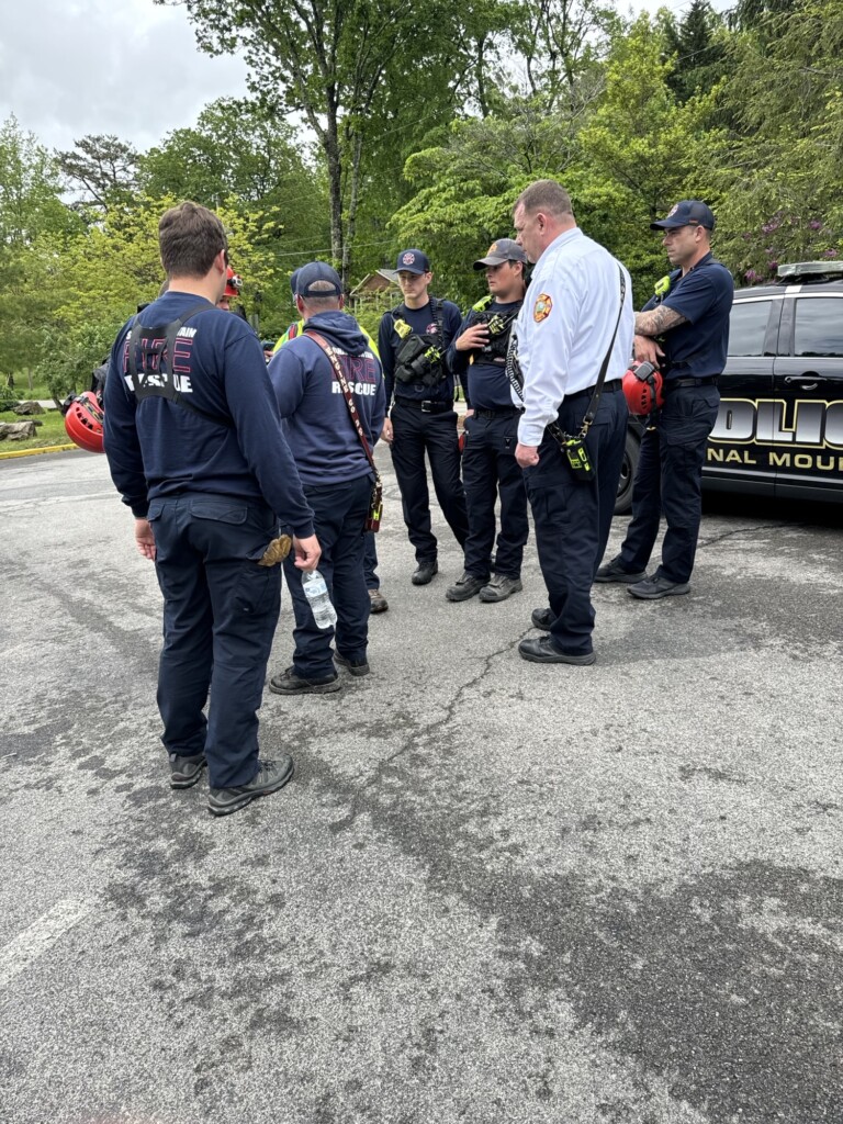 First responders rescue missing hiker at Rainbow Lake Trail